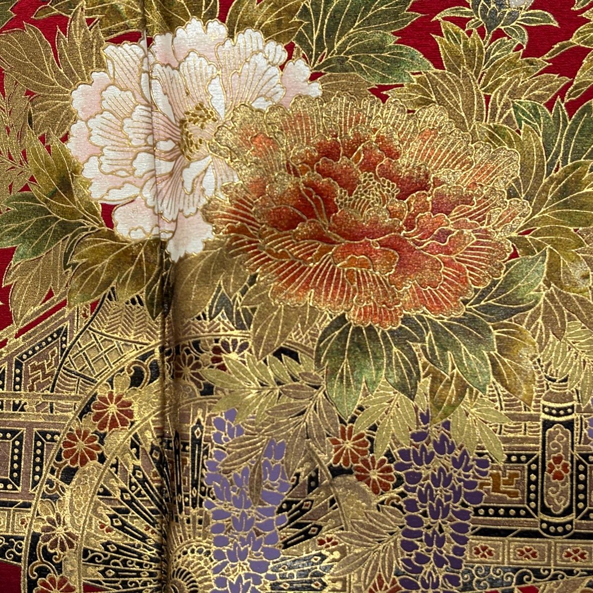 正絹振袖フルセット‼️豪華王道赤地御所車花々金糸刺繍❤️金銀彩箔