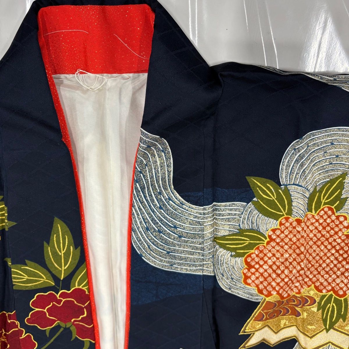 美品】 振袖 身丈161cm 裄丈66cm M 袷 千總 牡丹 滝 金銀彩 紺色 正絹