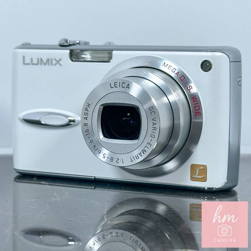 Panasonic LUMIX DMC-FX01 White 6 Million Pixels Optical 3.6x Zoom Wide Angle 28mm Leica Lens Compact Digital Camera Panasonic Lumix