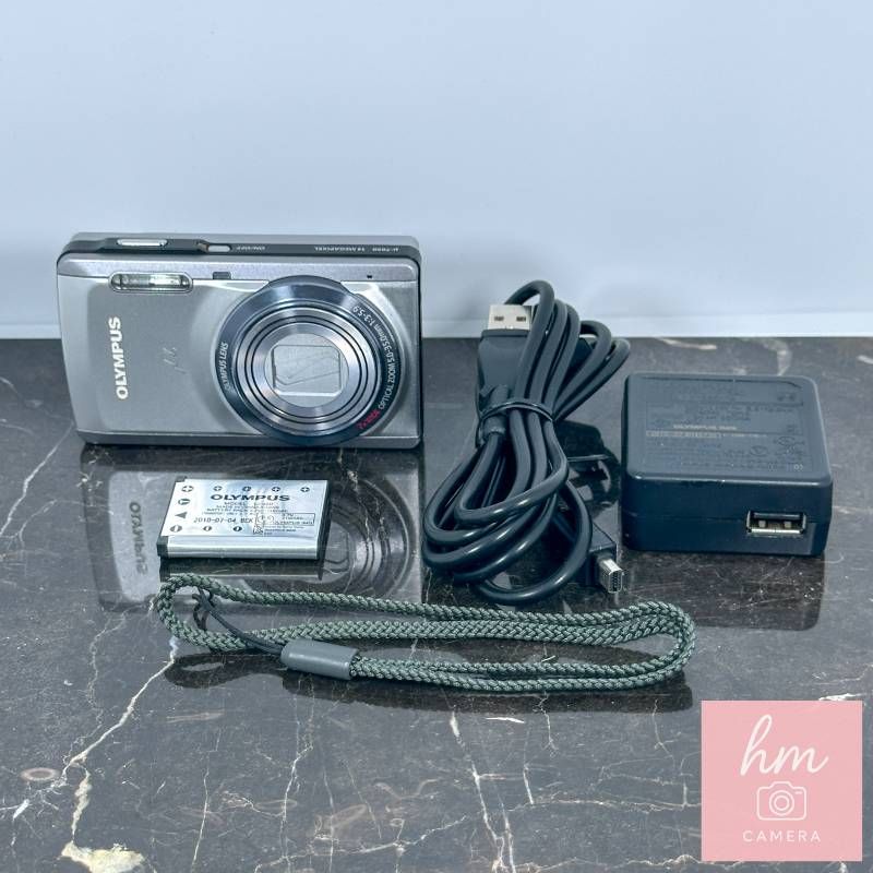 OLYMPUS μ-7050 シルバー 1400万画素 光学7倍ズーム 広角28mm HD動画