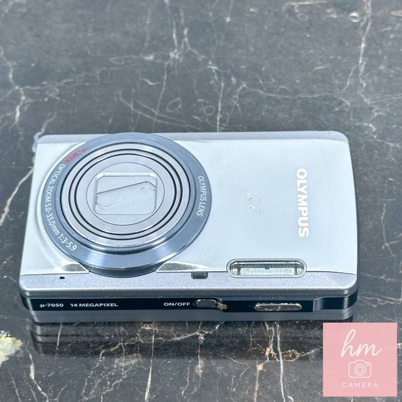 OLYMPUS μ-7050 シルバー 1400万画素 光学7倍ズーム 広角28mm HD動画