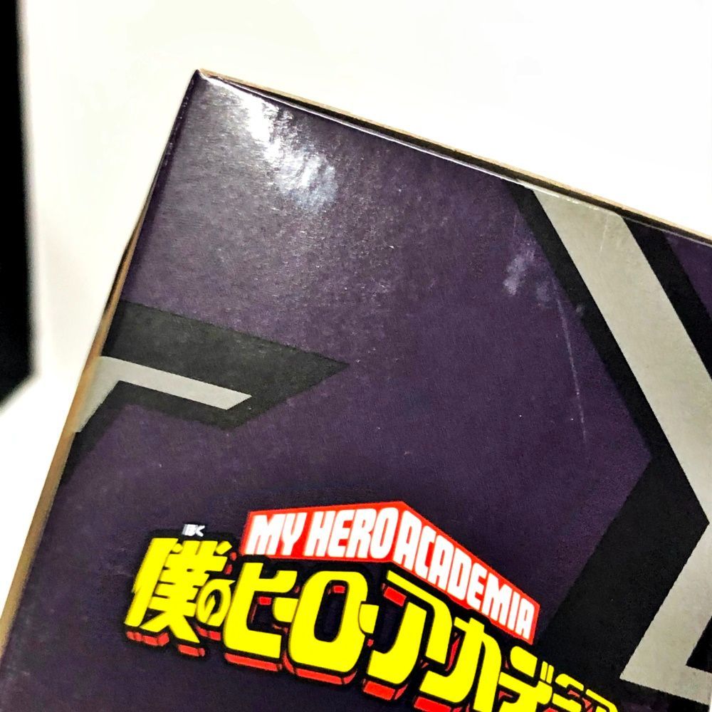28. 【未開封】週刊少年ジャンプ ロゴフィギュア 死柄木 荼毘 トガ