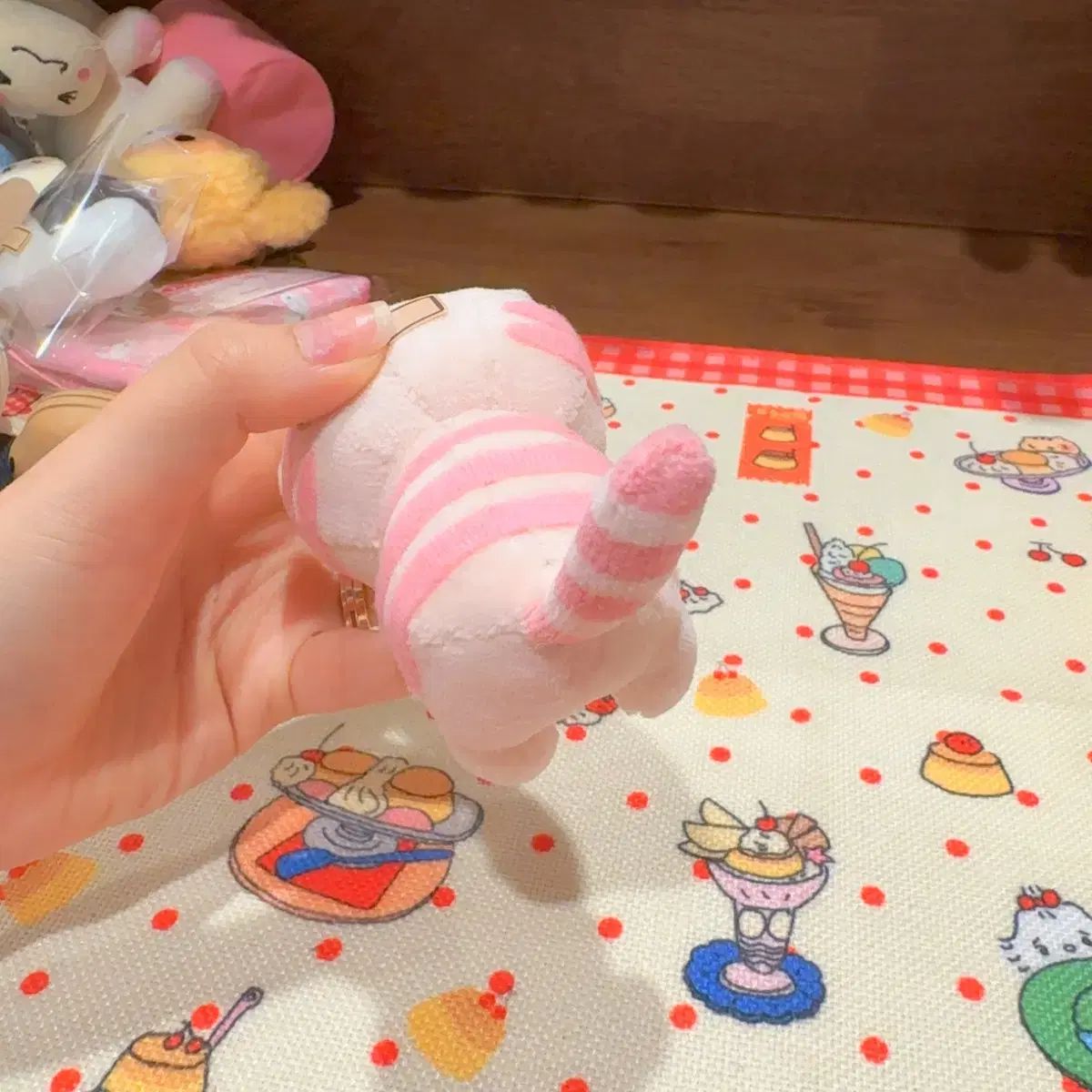 古典 赤ちゃん 猫 ピンク ぬいぐるみ - メルカリ