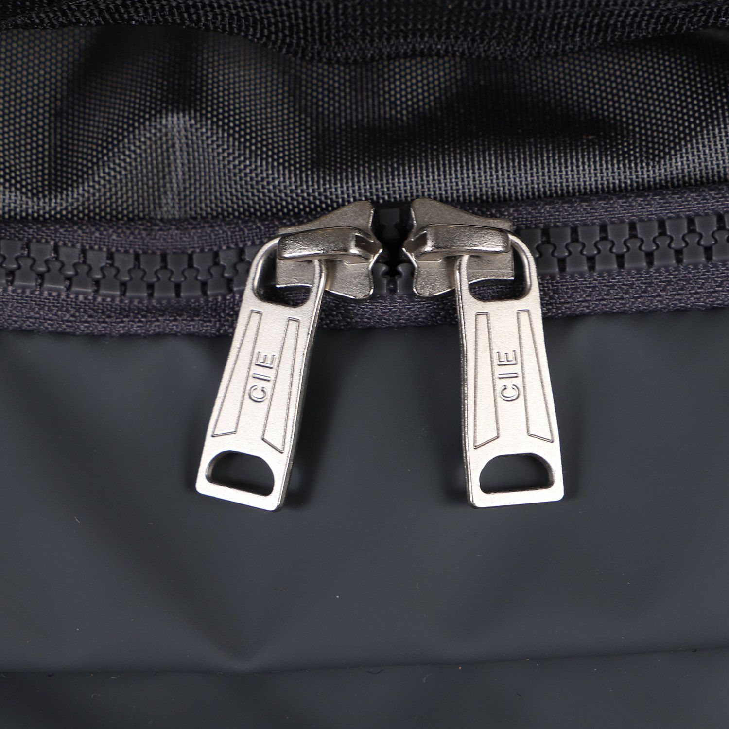 CIE シーショルダーバッグ ボディーバッグ メンズ レディース Lサイズ 9L 斜め掛け LEAP SLING BAG L 072302 CIE シーショルダーバッグ ボディーバッグ メンズ レディース Lサイズ 9L 斜め掛け LEAP SLING BAG L 072302