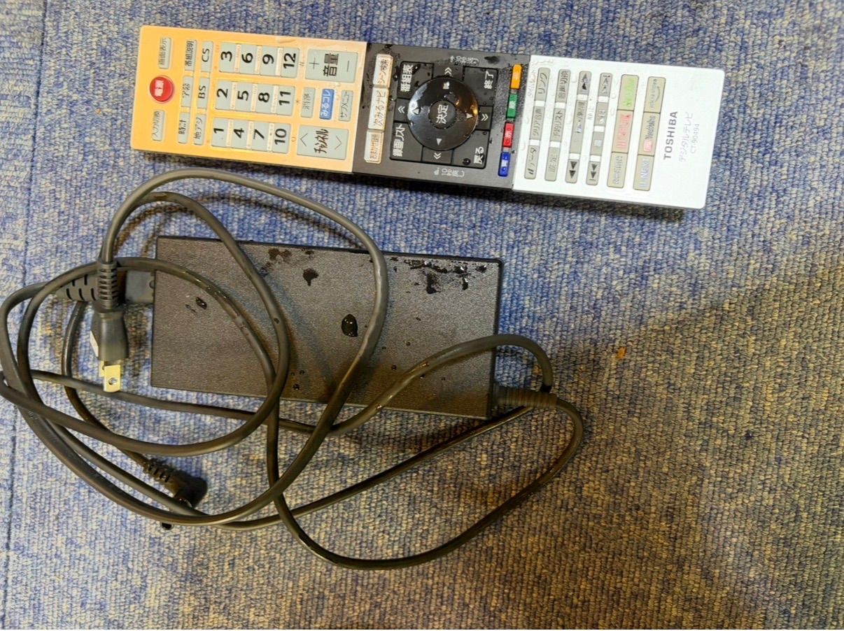 ネット動画対応】東芝 REGZA 32型 液晶テレビ 32V34 リモコン付 - メルカリ