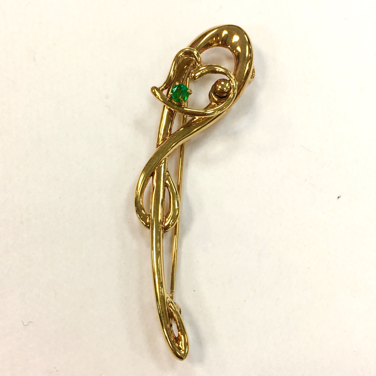 18金とエメラルドの揺れるハート ブローチ ペンダントトップ 新品 18金 