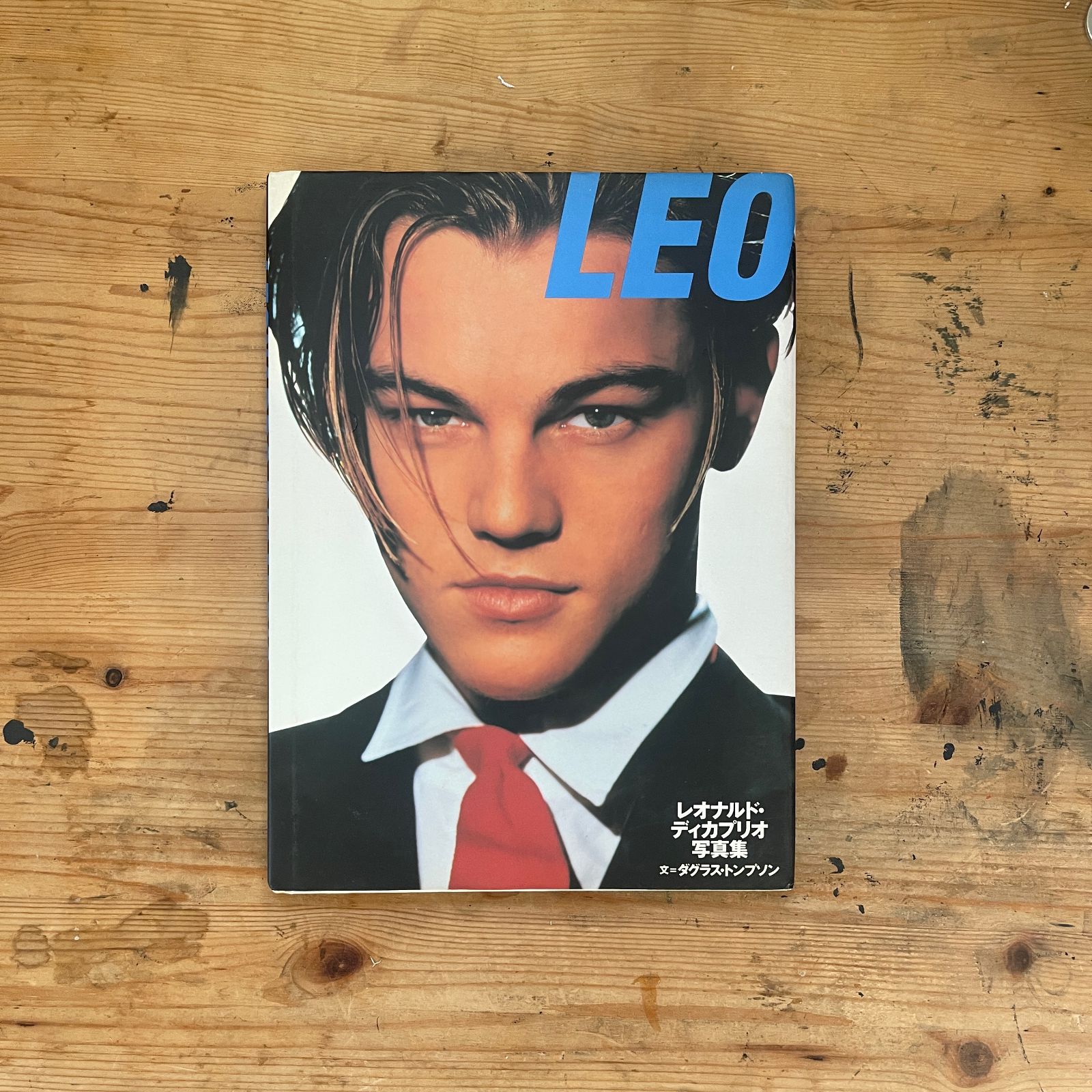 レオナルド　限定生産 写真集＆ビデオ レオナルド・ディカプリオ写真集「LEO」 - メルカリ
