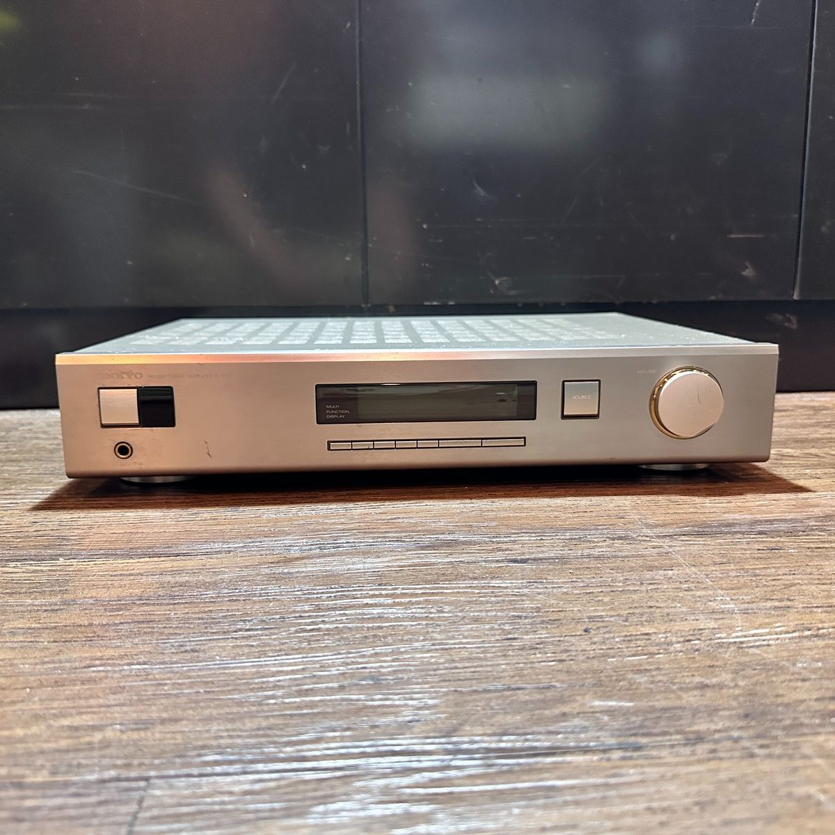 Onkyo R-100 FM/AM Tuner Amplifier オンキヨー FM/AMチューナーアンプ