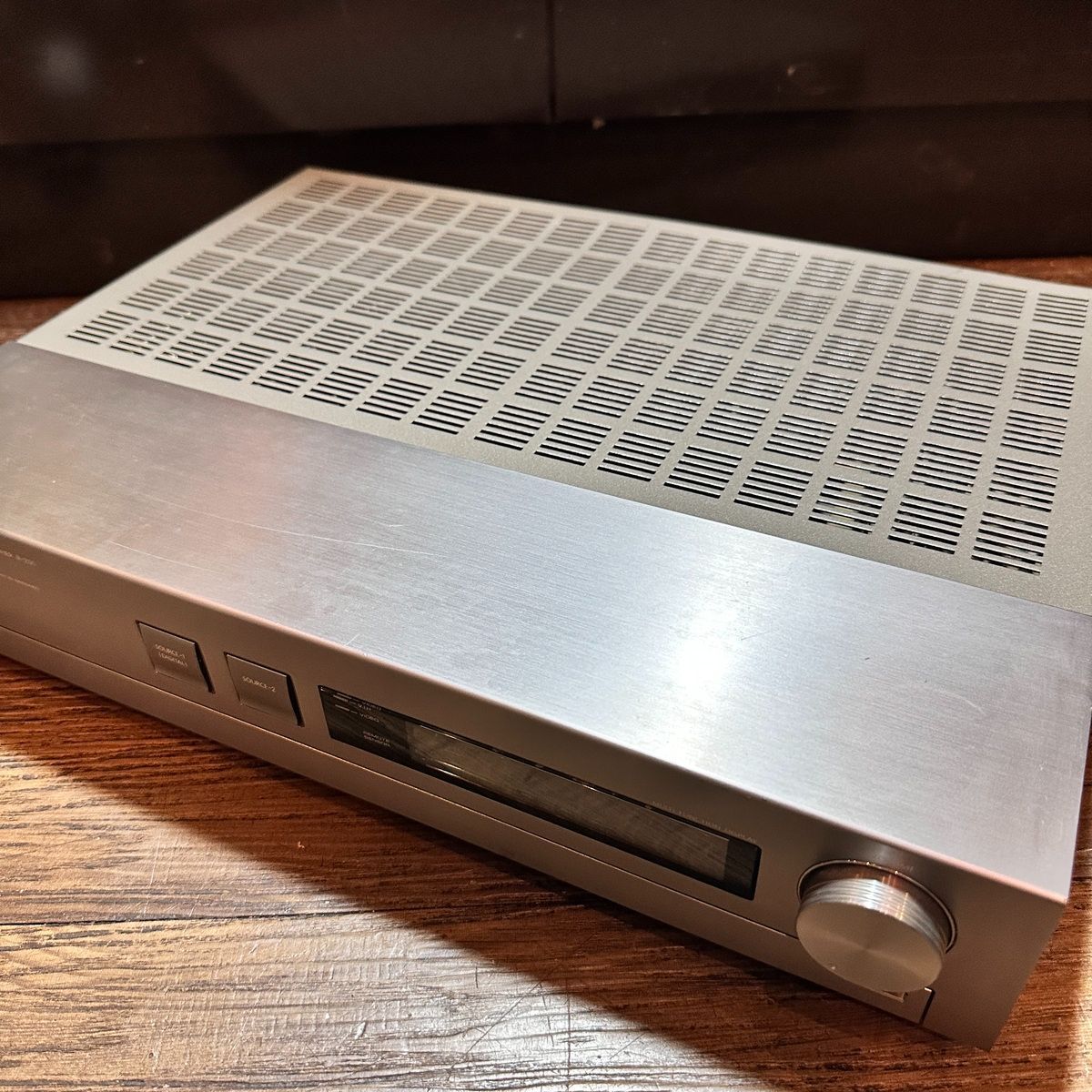 Onkyo R-200 FM/AM Stereo Tuner Amplifier オンキヨー チューナー