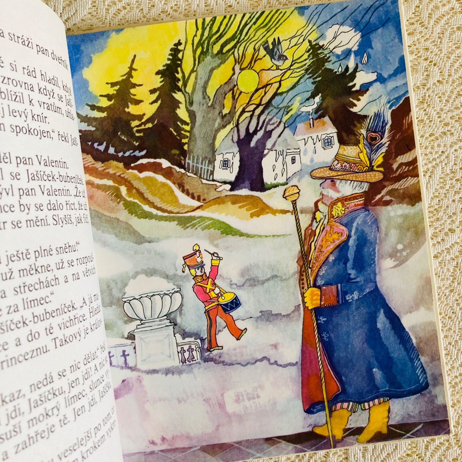 チェコ語のヴィンテージ絵本 Zlatý košíček ポーランドのおとぎ話 洋書