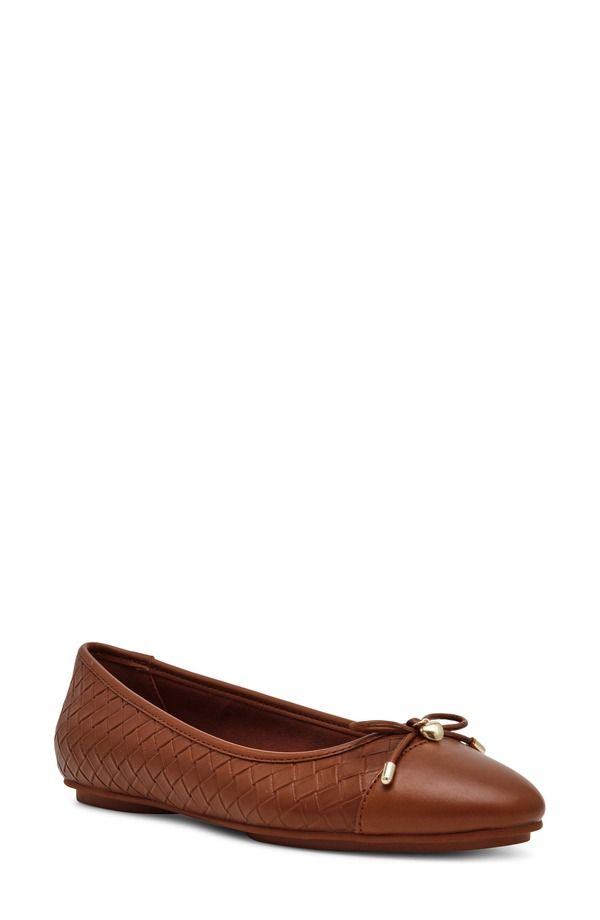 アンクライン レディース シューズ パンプス キャップ Anne Klein Luci Cap Toe Ballet Flat Cognac