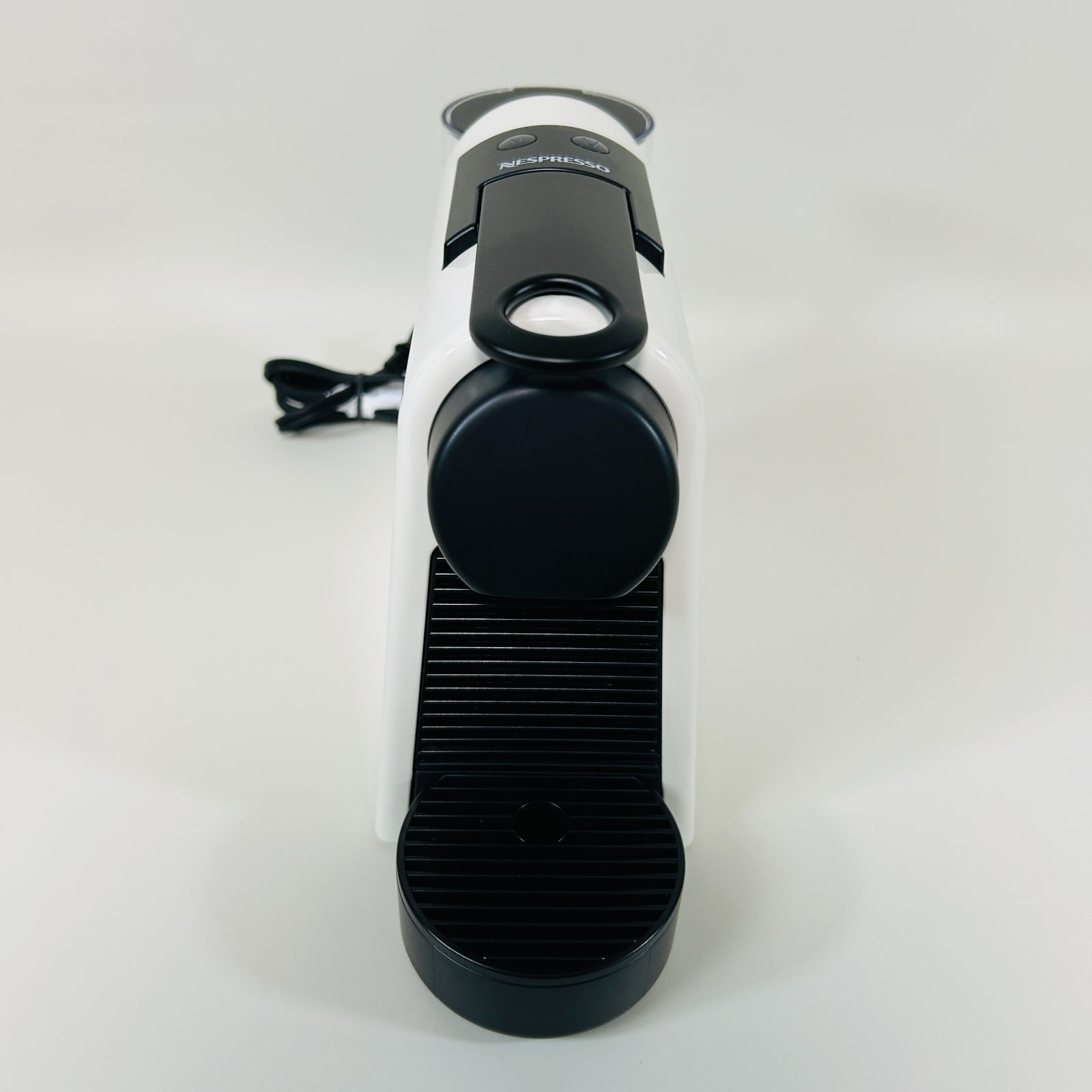 美品】【2025年製】ネスプレッソ エッセンサミニ D30-WH カプセル式