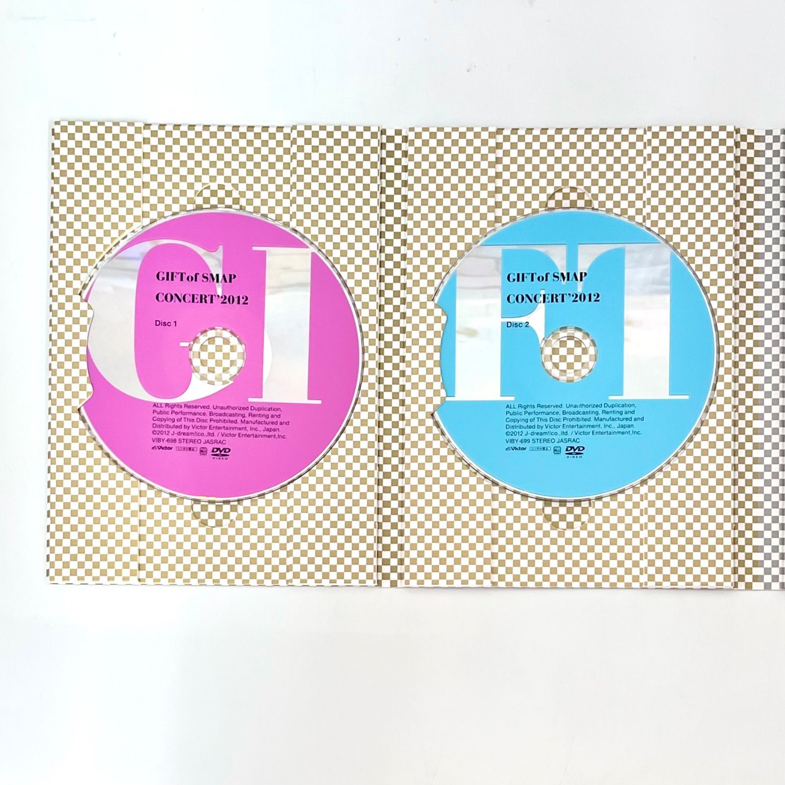 X4-52】△GIFT of SMAP CONCERT 2012 DVD - メルカリ