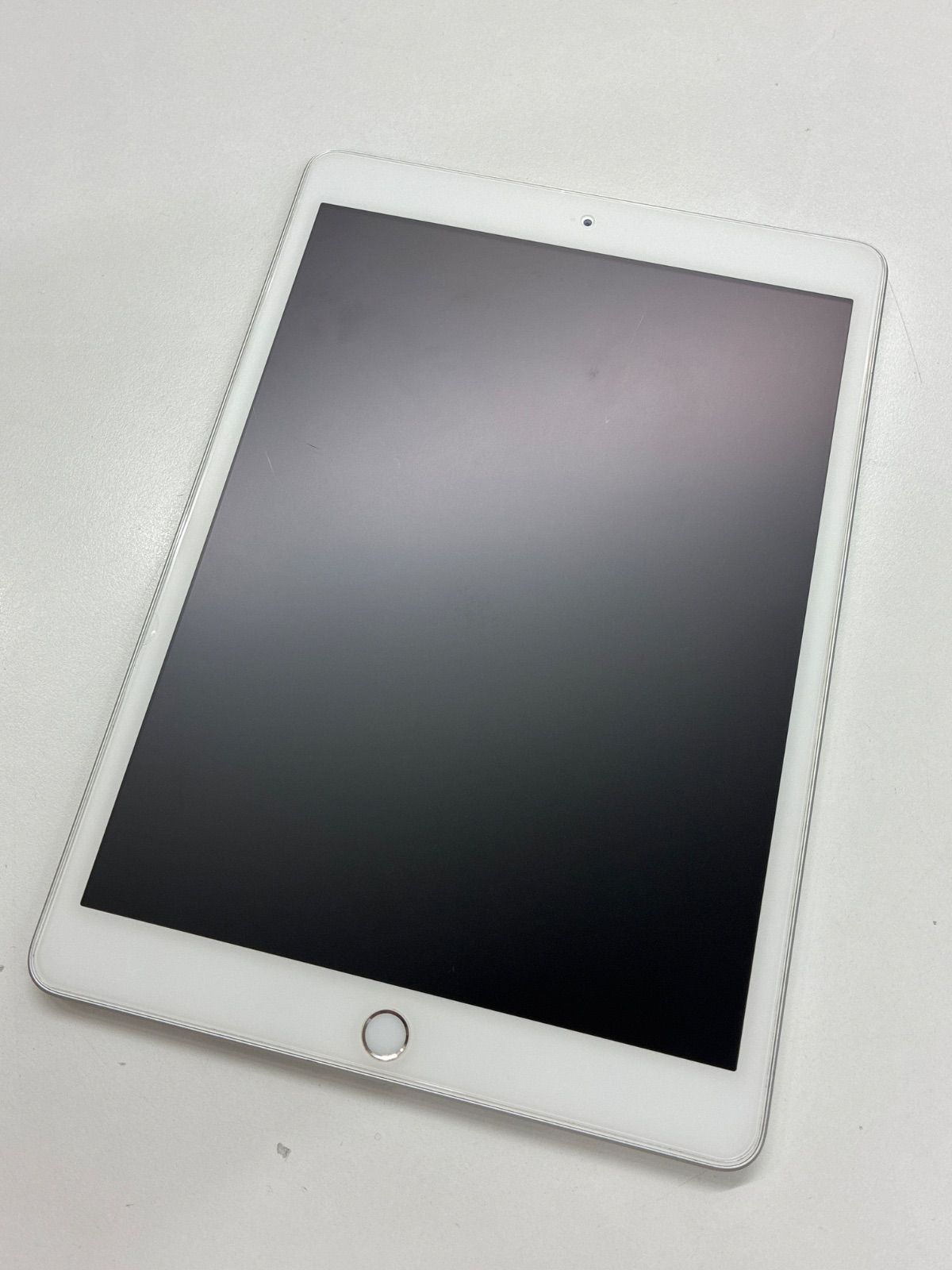 Apple iPad 第7世代 Wi-Fi 32GB シルバー A2197 ジャンク 本体のみ