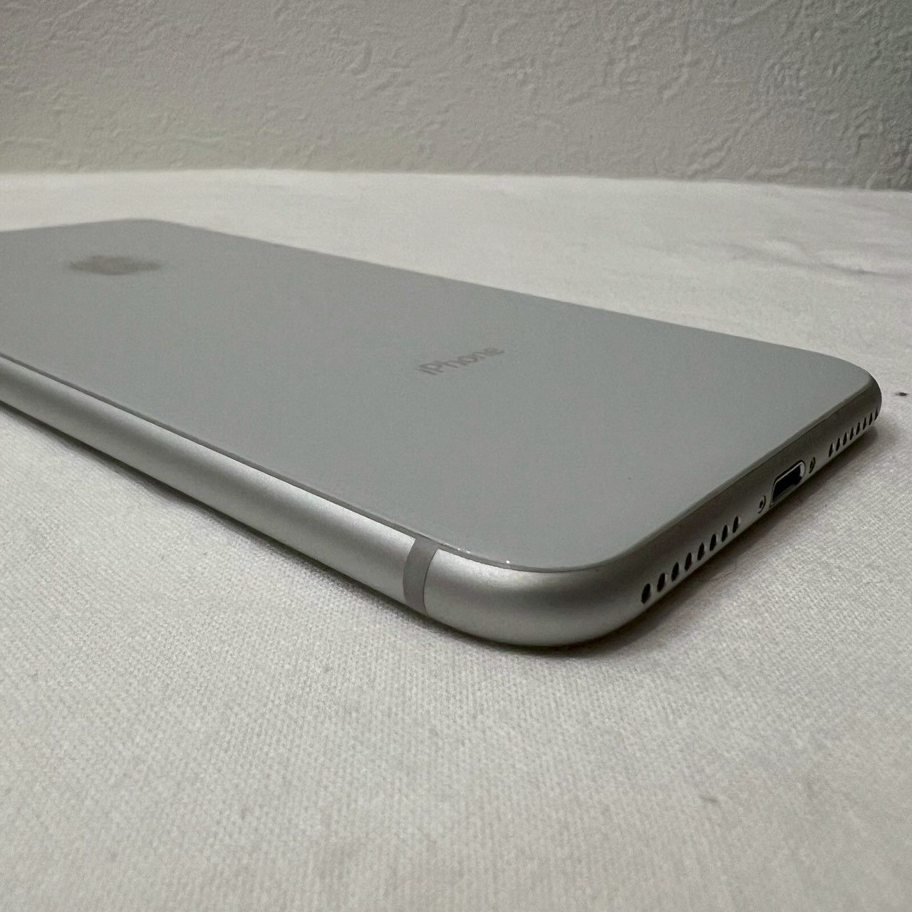 iPhone 8 Plus 256GB シルバー SIMフリー 美品 - メルカリ