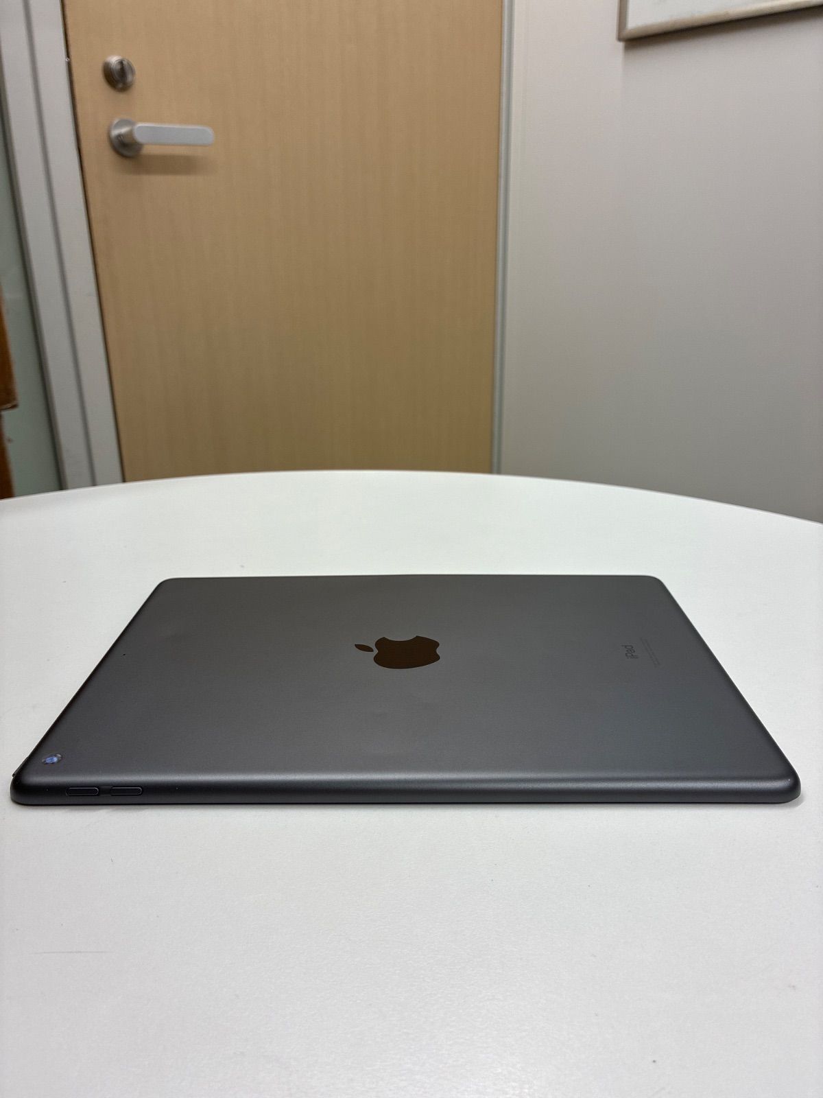 完全ジャンク iPad本体 Apple 全体的に状態が悪い - メルカリ