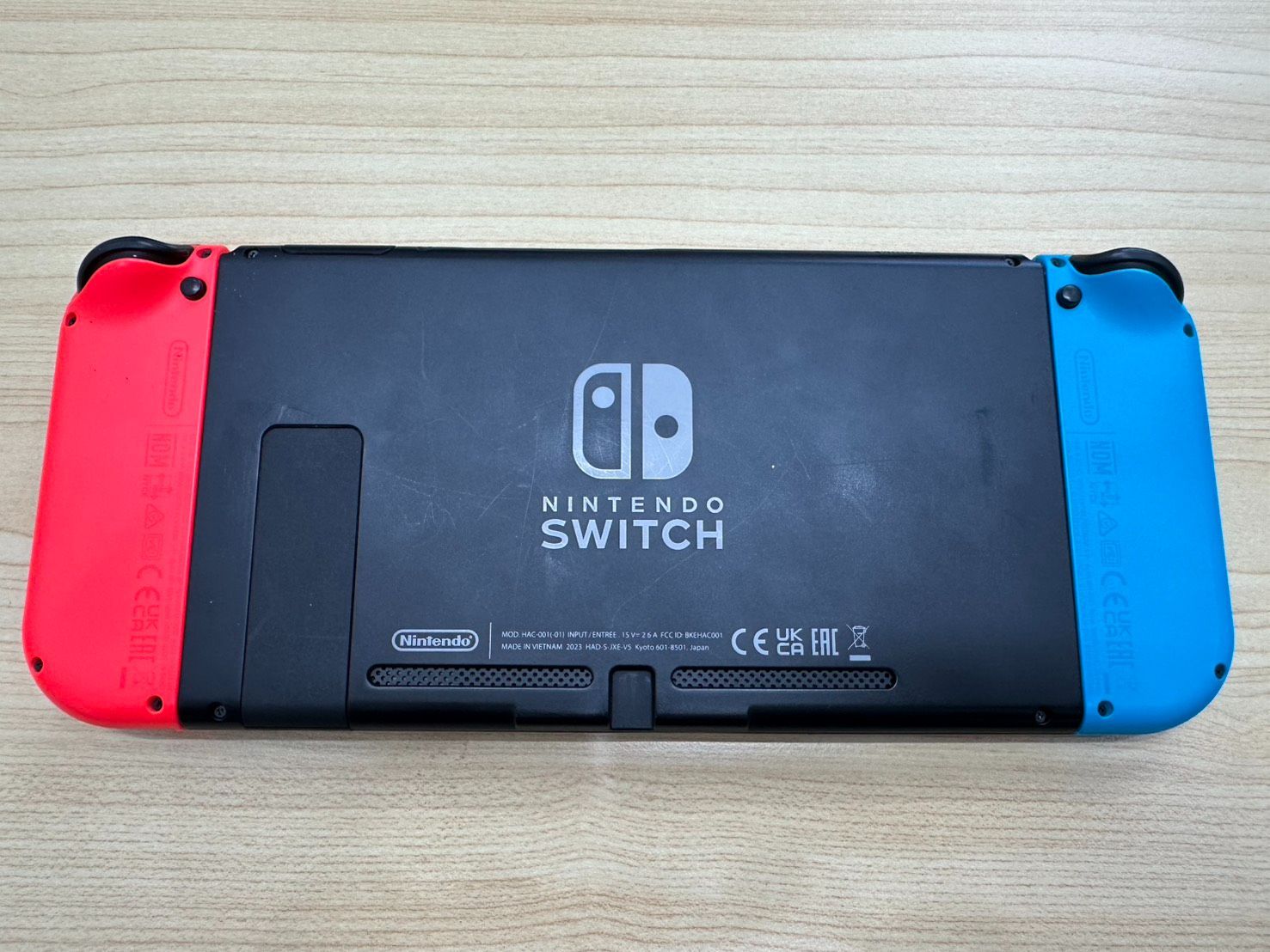 美品・完品】Nintendo Switch 本体 バッテリー強化版 スタンド付
