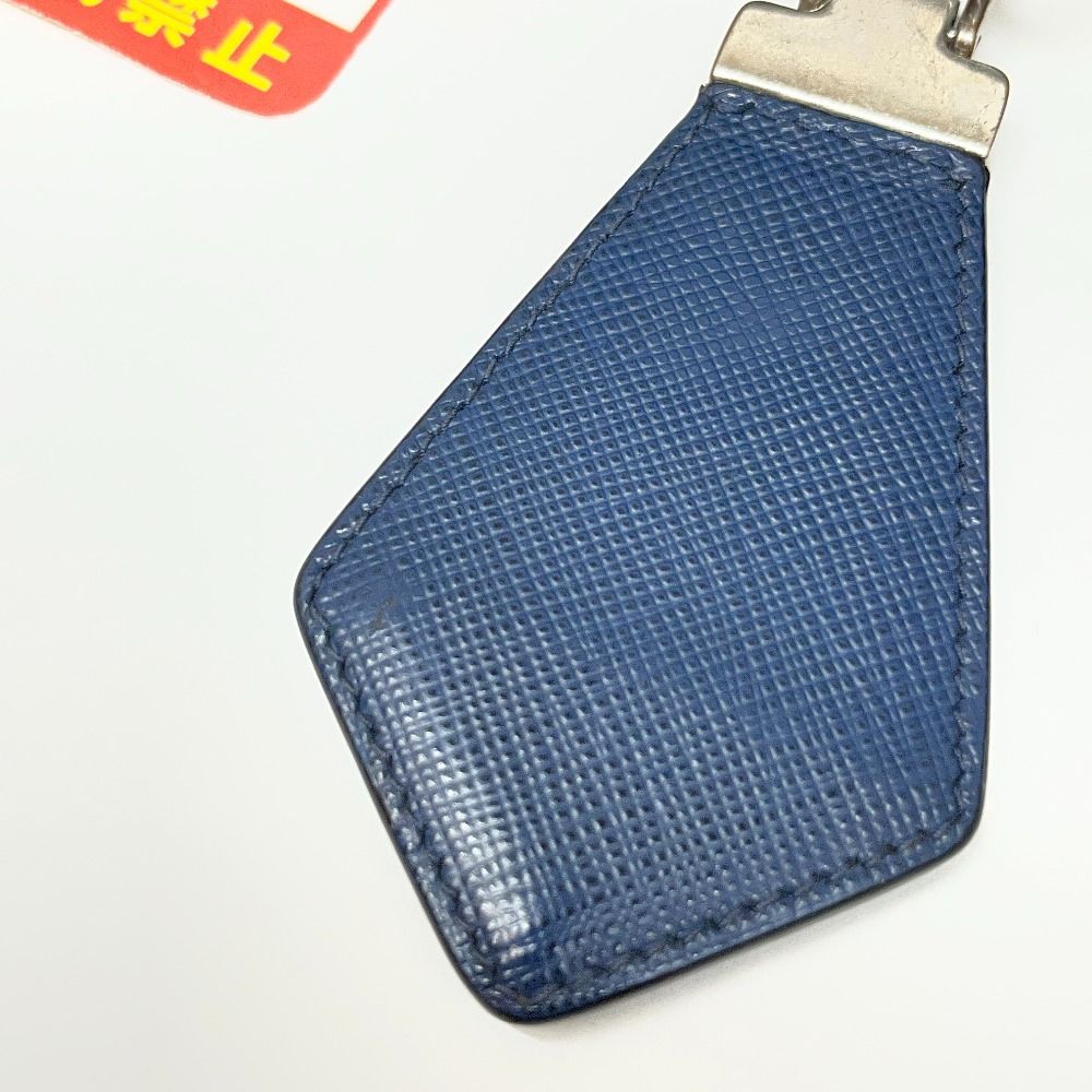 06w12757 PRADA サフィアーノ トライアングルロゴプレート キーリング