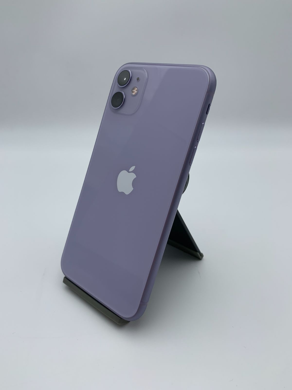 iPhone 11 256GB パープル【画面・フレーム傷有】SIM解除済 - メルカリ