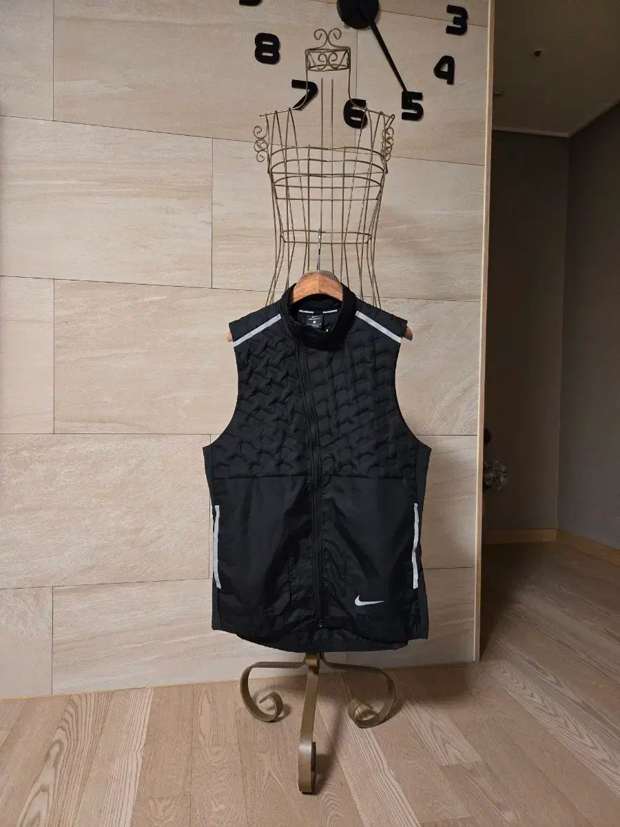 L NIKE ランニング エアロロフト メンズ グース ダウン ベスト ランニングウェア 9,978円