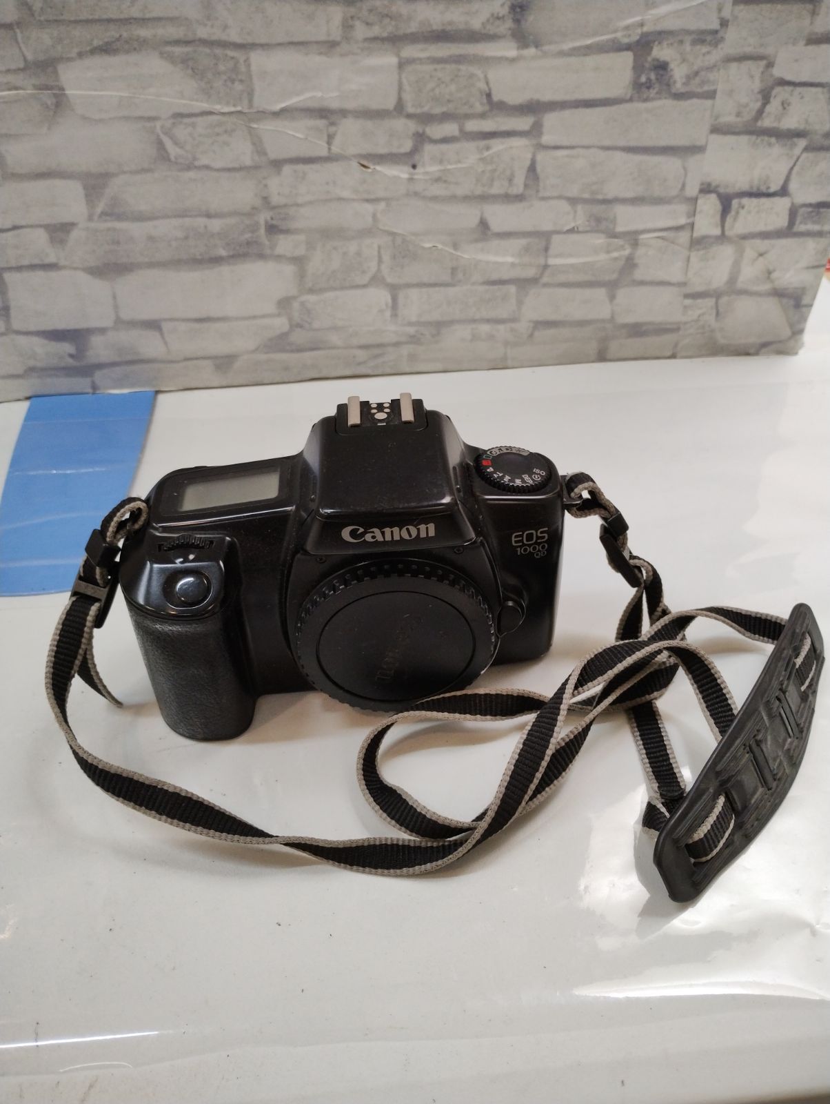 F6-05】◇中古 Canon EOS 1000QD 一眼レフフィルムカメラ - メルカリ