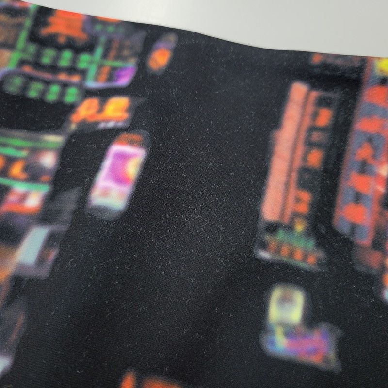 中古品】 VIVIENNE TAM ヴィヴィアンタム 13275922 HONG KONG NEON