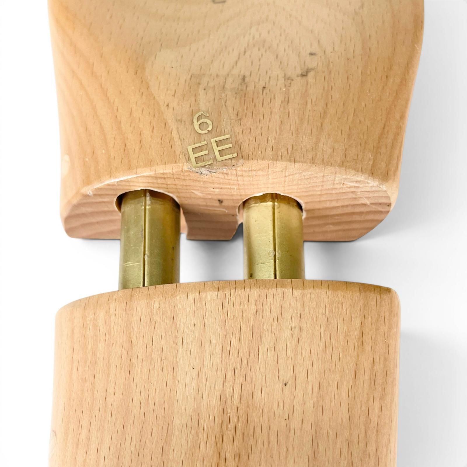 ドンドン見直し】美品△John Lobb ジョンロブ 木製 ロゴプレート