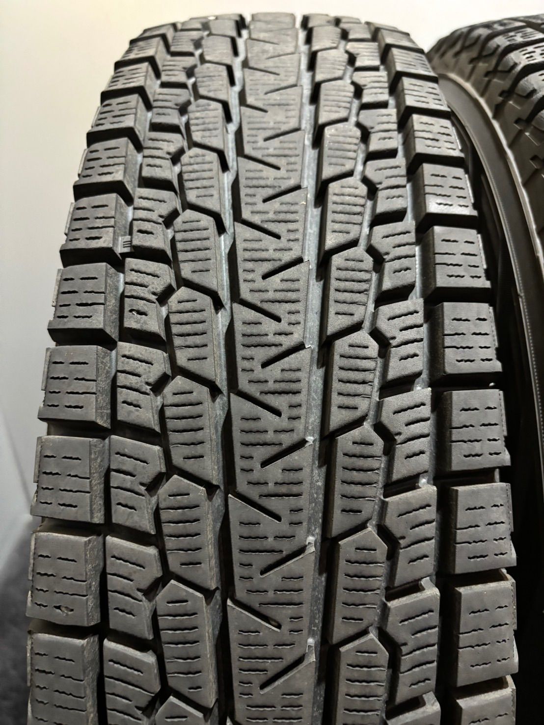 ☆185/85R16 105/103L LT YOKOHAMA/ice GUARD G075 21年製 MADCROSS 16