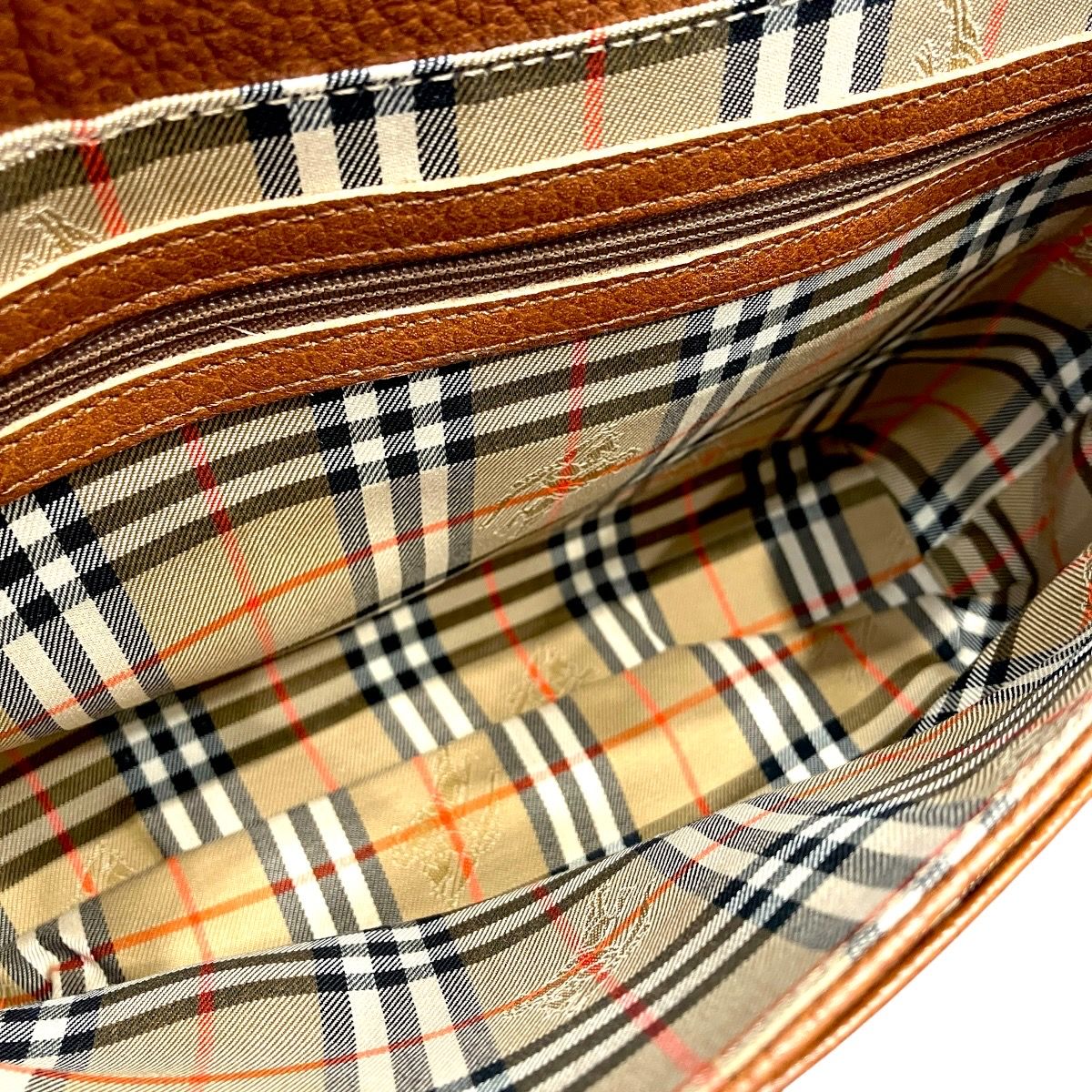 バーバリーズ Burberrys シャドーホースロゴ ショルダーバッグ レザー