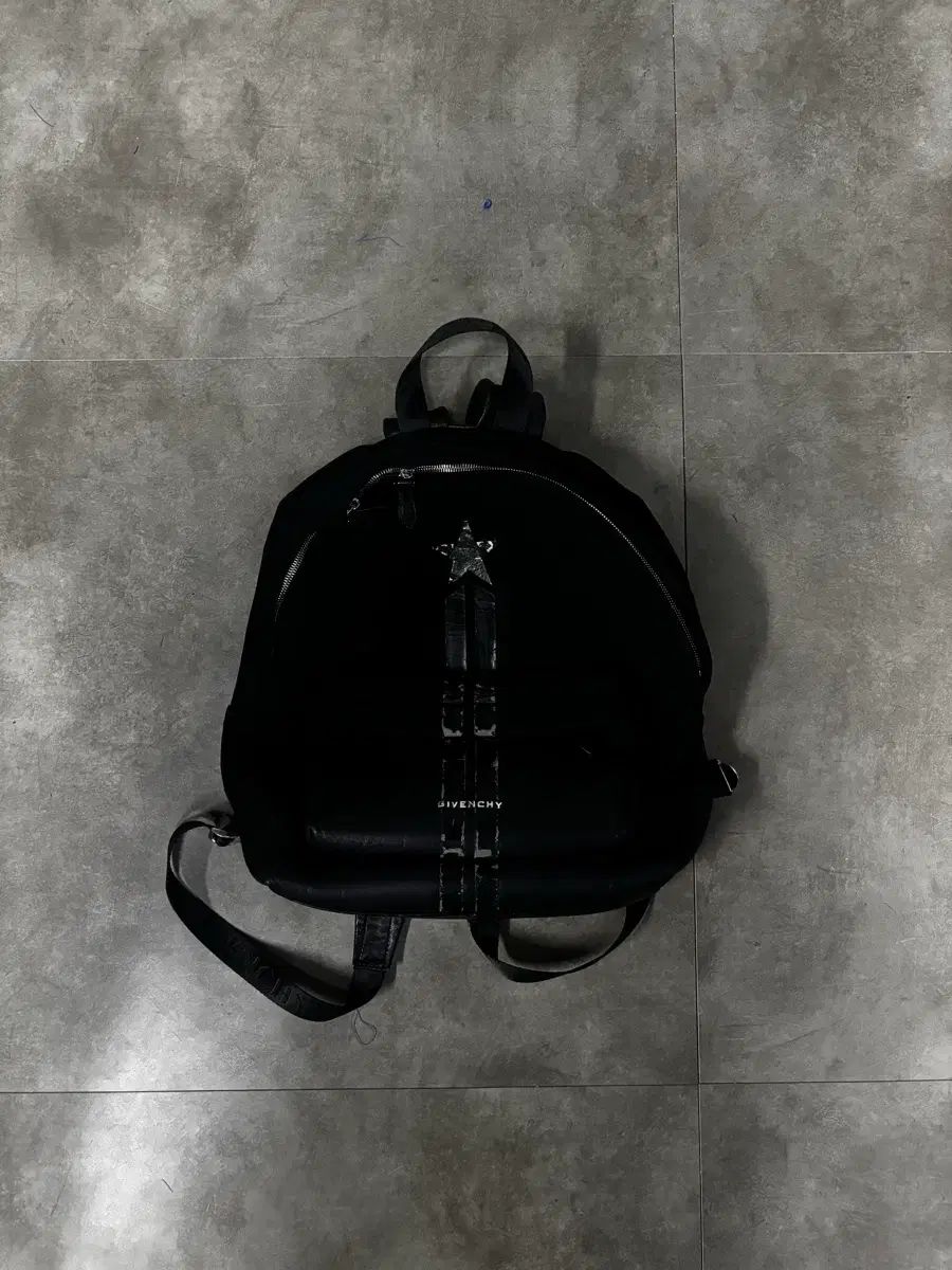 Givenchy ジバンシィ バックパック