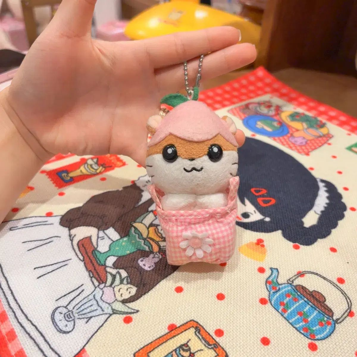 古典サンリオ コロコロクリリン ハムスター ピンク バスケット ぬいぐるみ キーホルダー