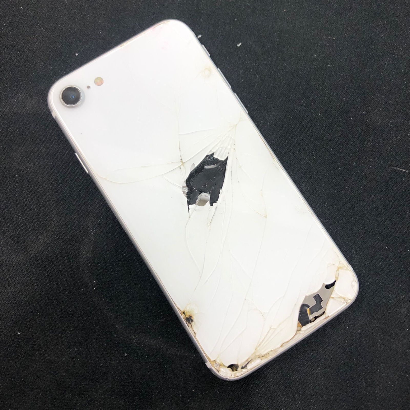 訳あり品】iPhone SE第2世代 auSIMロック解除済 64GB ホワイト【保証