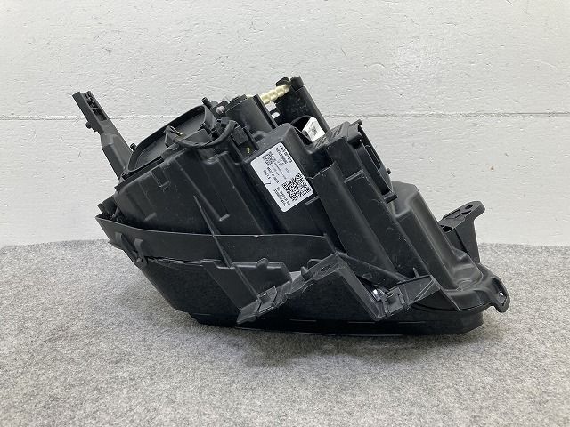 フロンクス WDB3S 純正 左 ヘッドライト/ランプ LED LH AL Automotive