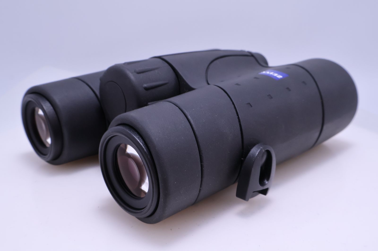 【美品】Carl Zeiss Victory 8x40 B T* P* 双眼鏡 美品】Carl Zeiss Victory 8x40 B T* P* カールツァイス 双眼鏡 - メルカリ
