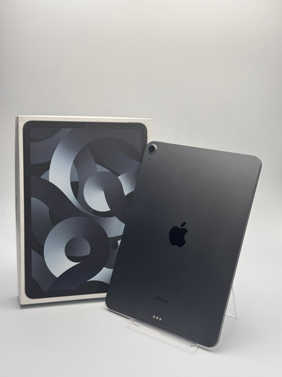 iPad Air 5 64GB スペースグレイ 中古C - メルカリ