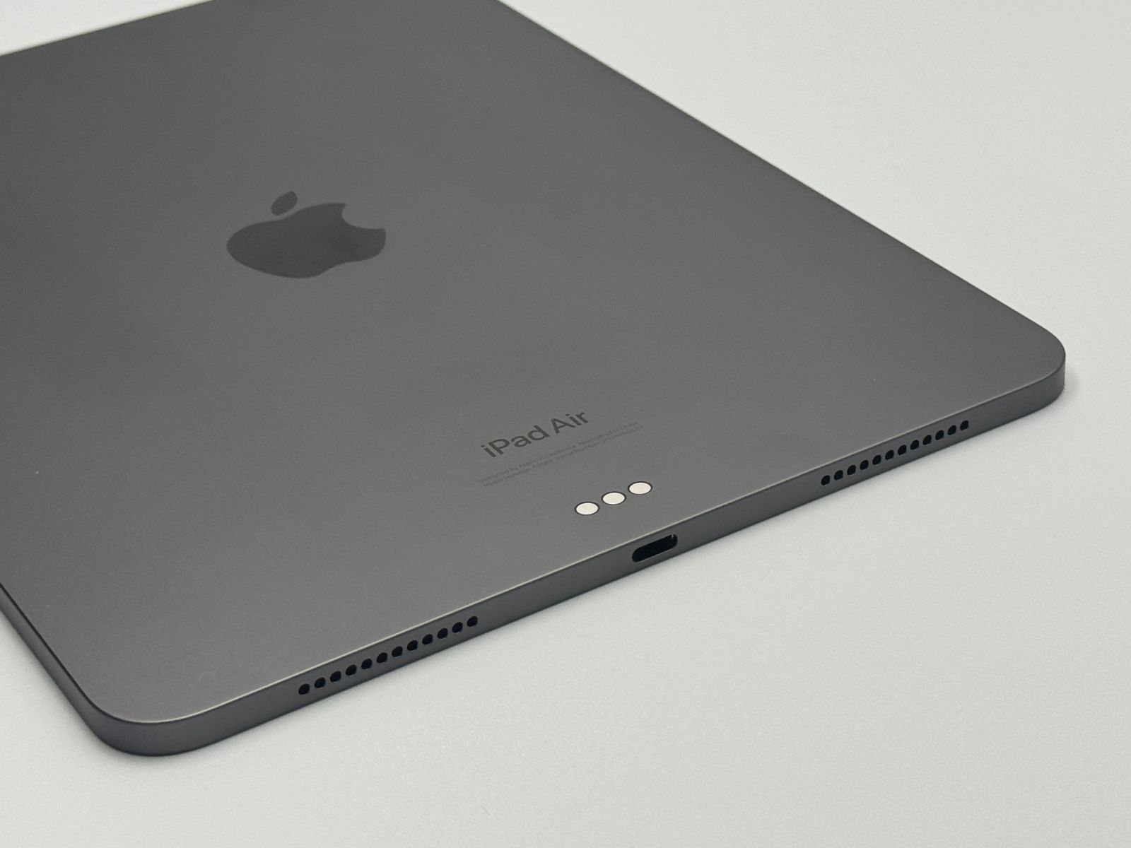 iPad Air 5 64GB スペースグレイ 中古C - メルカリ