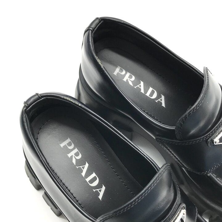 美品 PRADA プラダ ロゴ プレート 1D649M モノリス ブラッシュドレザー
