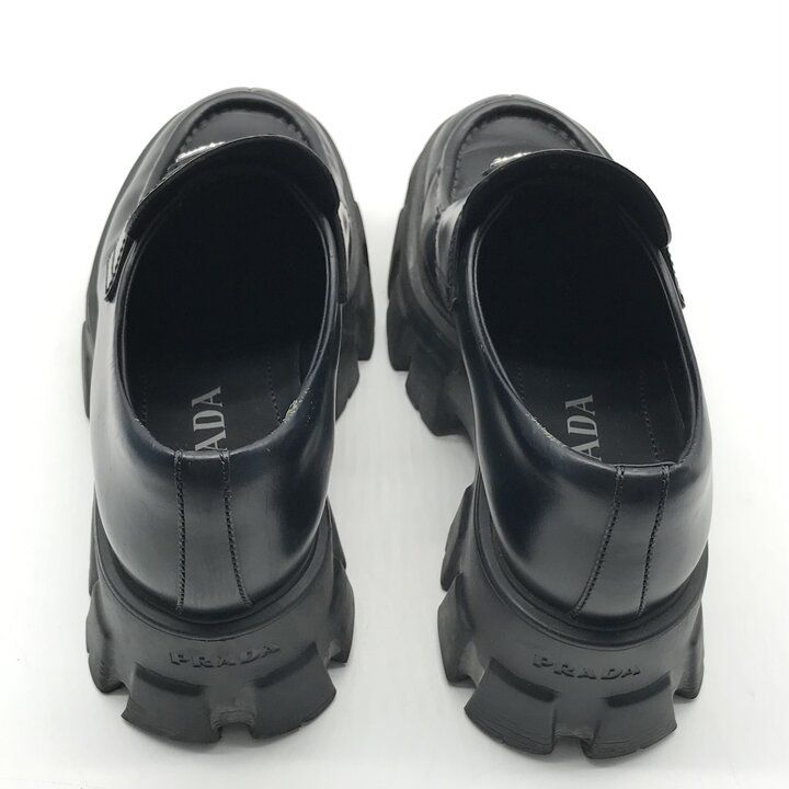 美品 PRADA プラダ ロゴ プレート 1D649M モノリス ブラッシュドレザー