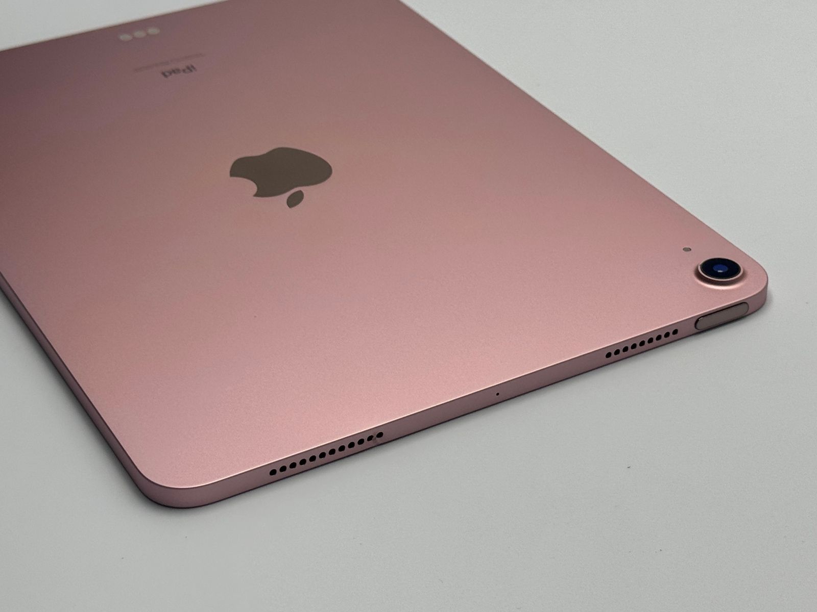 中古C】iPad Air 4 64GB ローズゴールド Wi-Fi - メルカリ