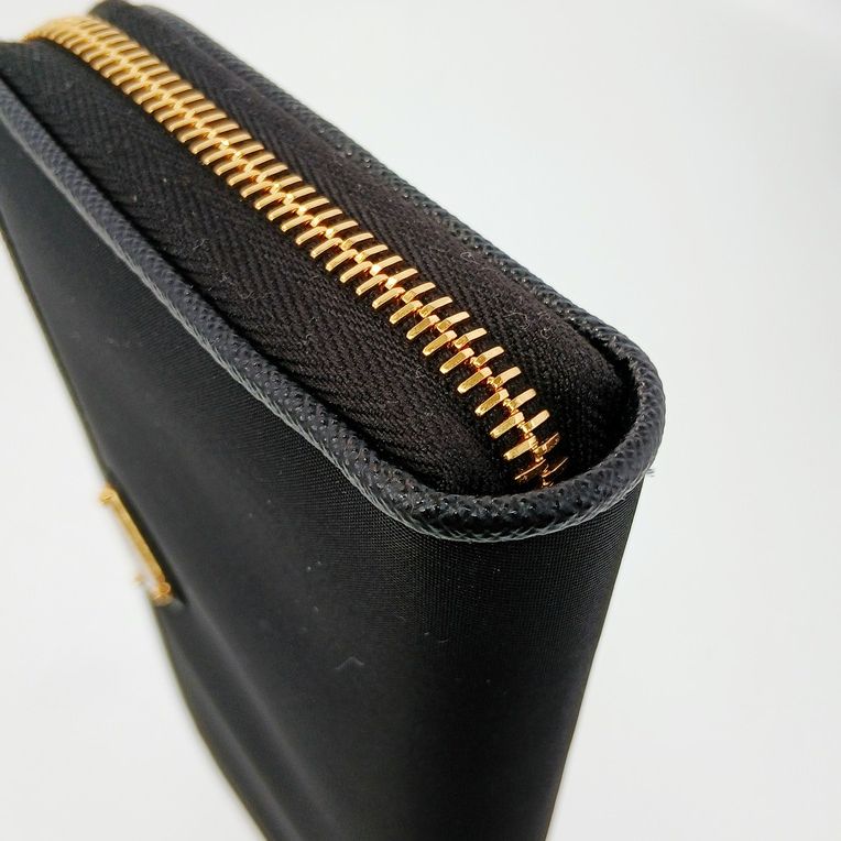 PRADA プラダ ラウンドファスナー長財布 長財布 1ML506 レディース