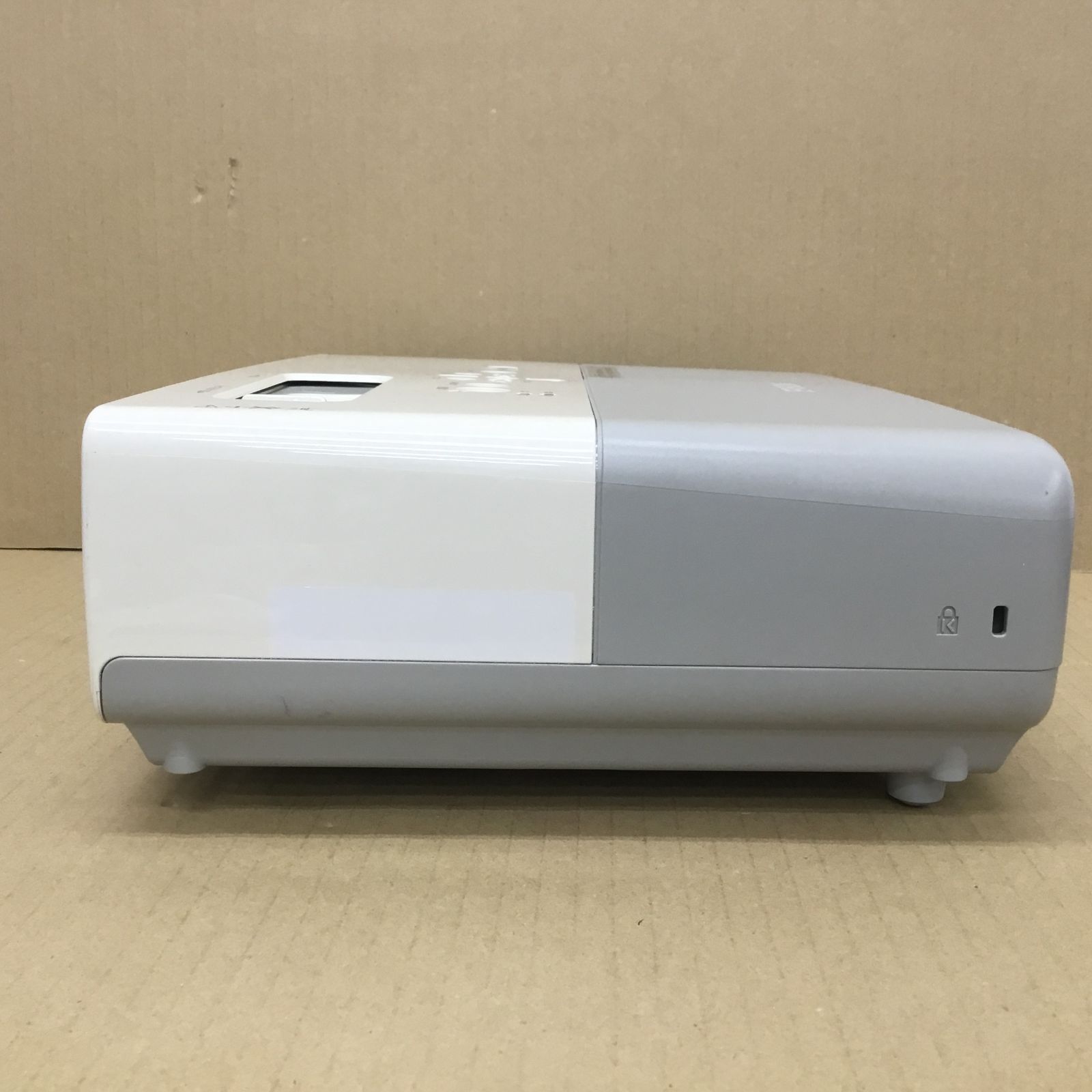 ランプ使用600時間 エプソン ビジネスプロジェクター EMP-822 2600