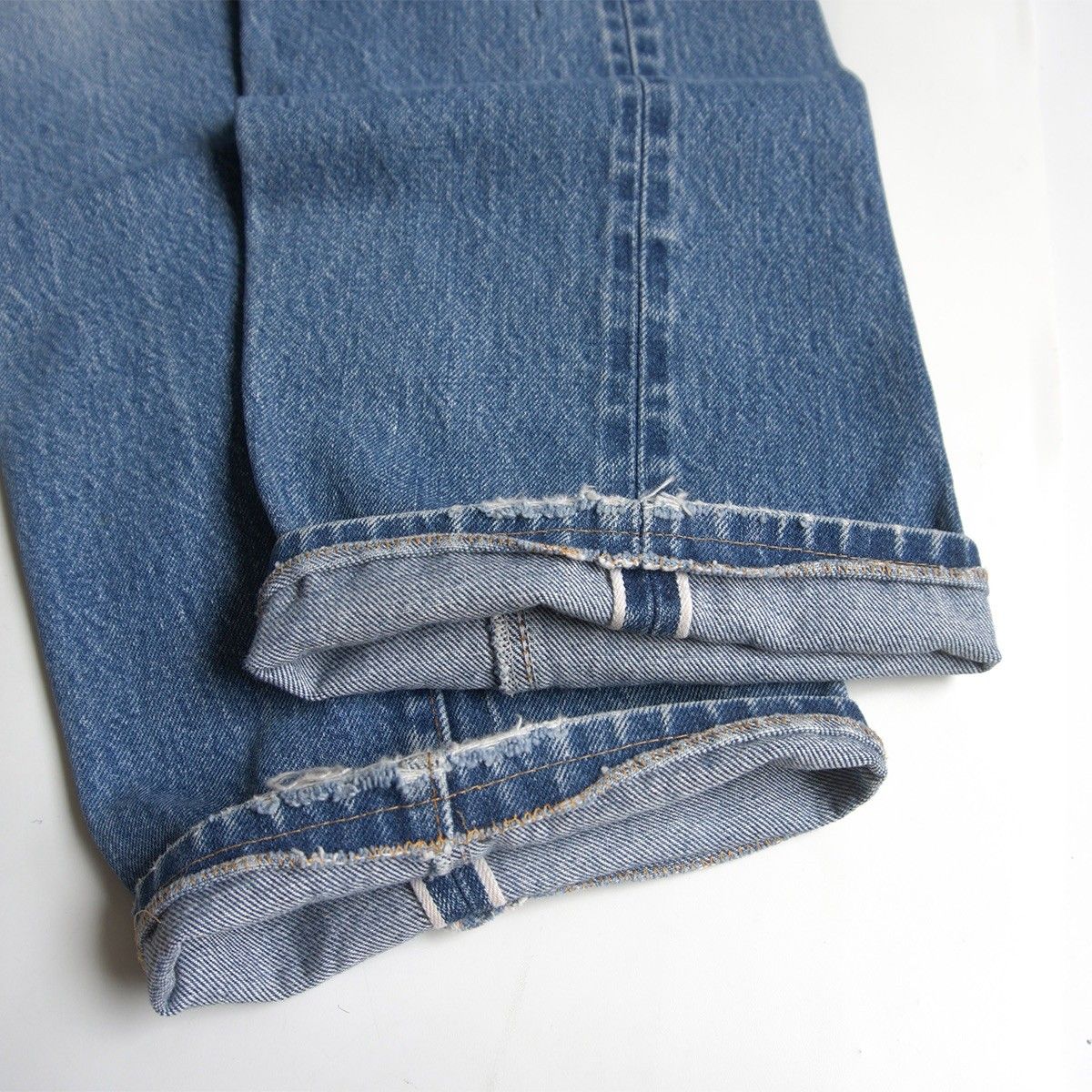 雰囲気抜群/80s】 LEVI'S 【501 赤耳 デニムパンツ】33×40 ボタン裏524