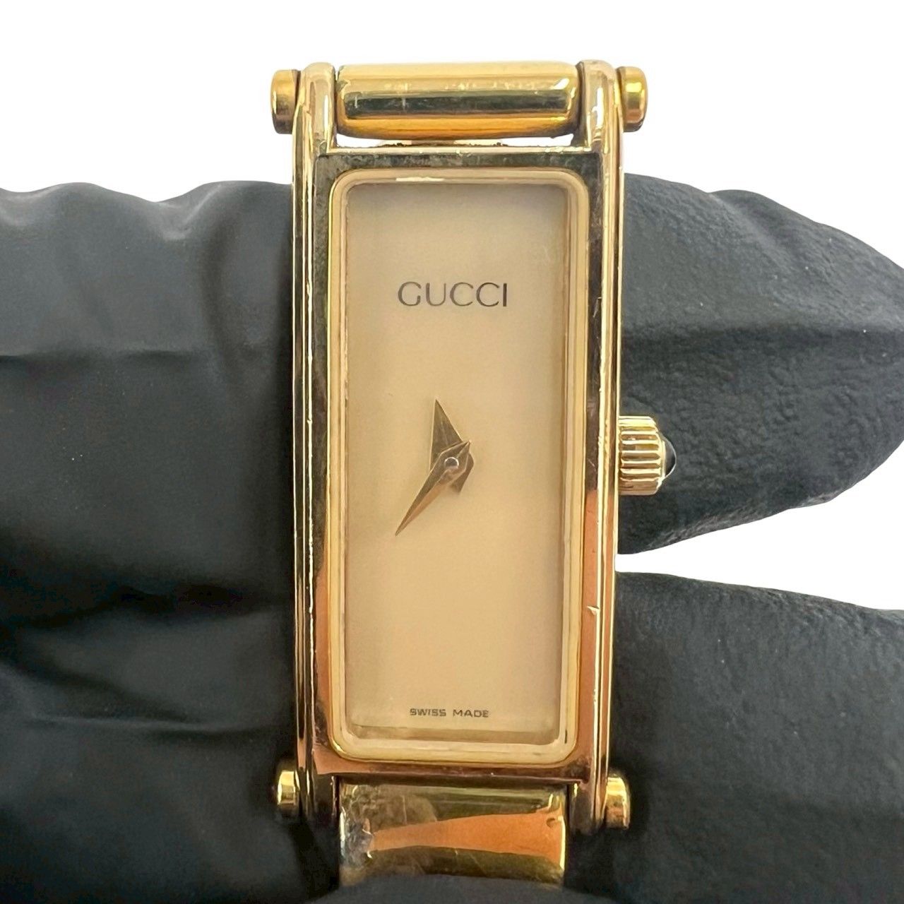 稼働品 極 美品 ケース付き GUCCI グッチ 1500 バングルウォッチ GP