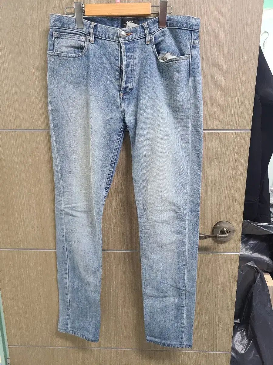 A.P.C. ストレートジーンズ ライトブルー|COGXLF09210IAB ライトブルー 
