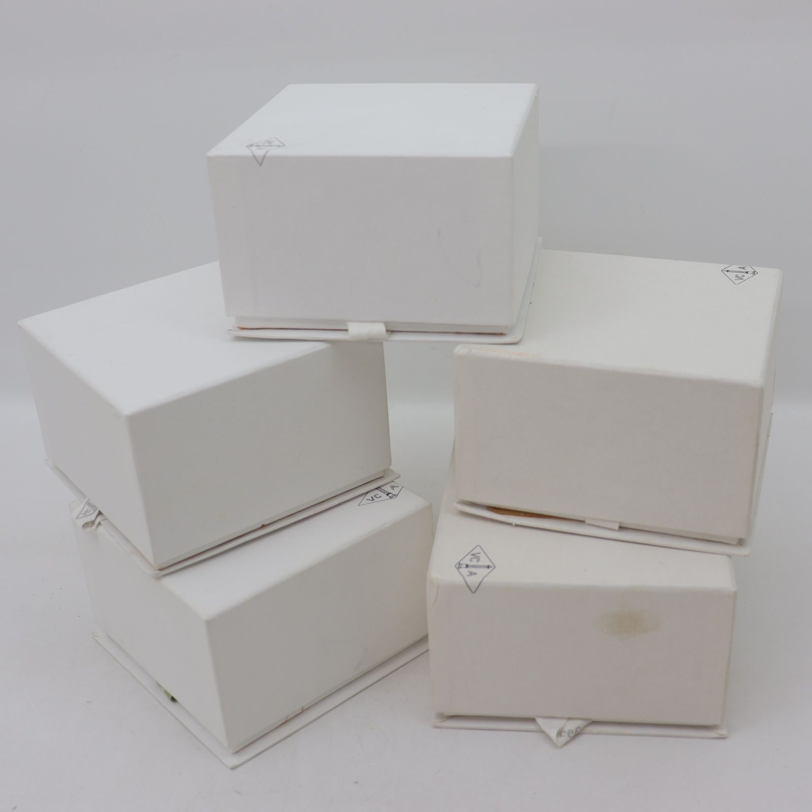 【新品未使用】Van Cleef & Arpels ジュエリーボックス ITCXIAL84R7Y Van Cleef & Arpels ヴァンクリーフ＆アーペル 箱
