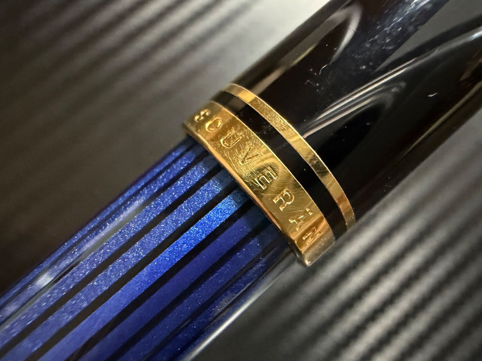 美品 ペリカン pelikan スーベレーン R400 青縞 ローラーボール - メルカリ