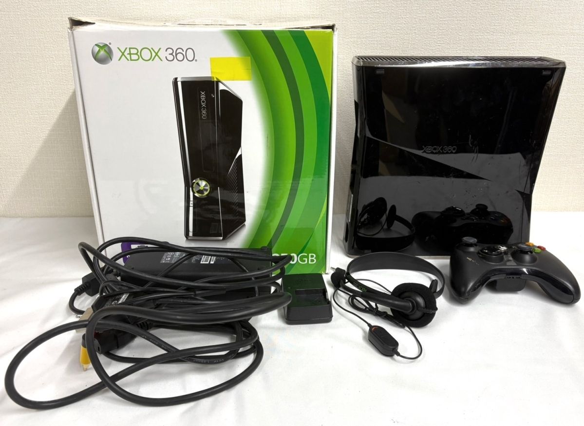 現状品】XBOX 360 本体/250GB/RKH-00014/おまけソフト付き 