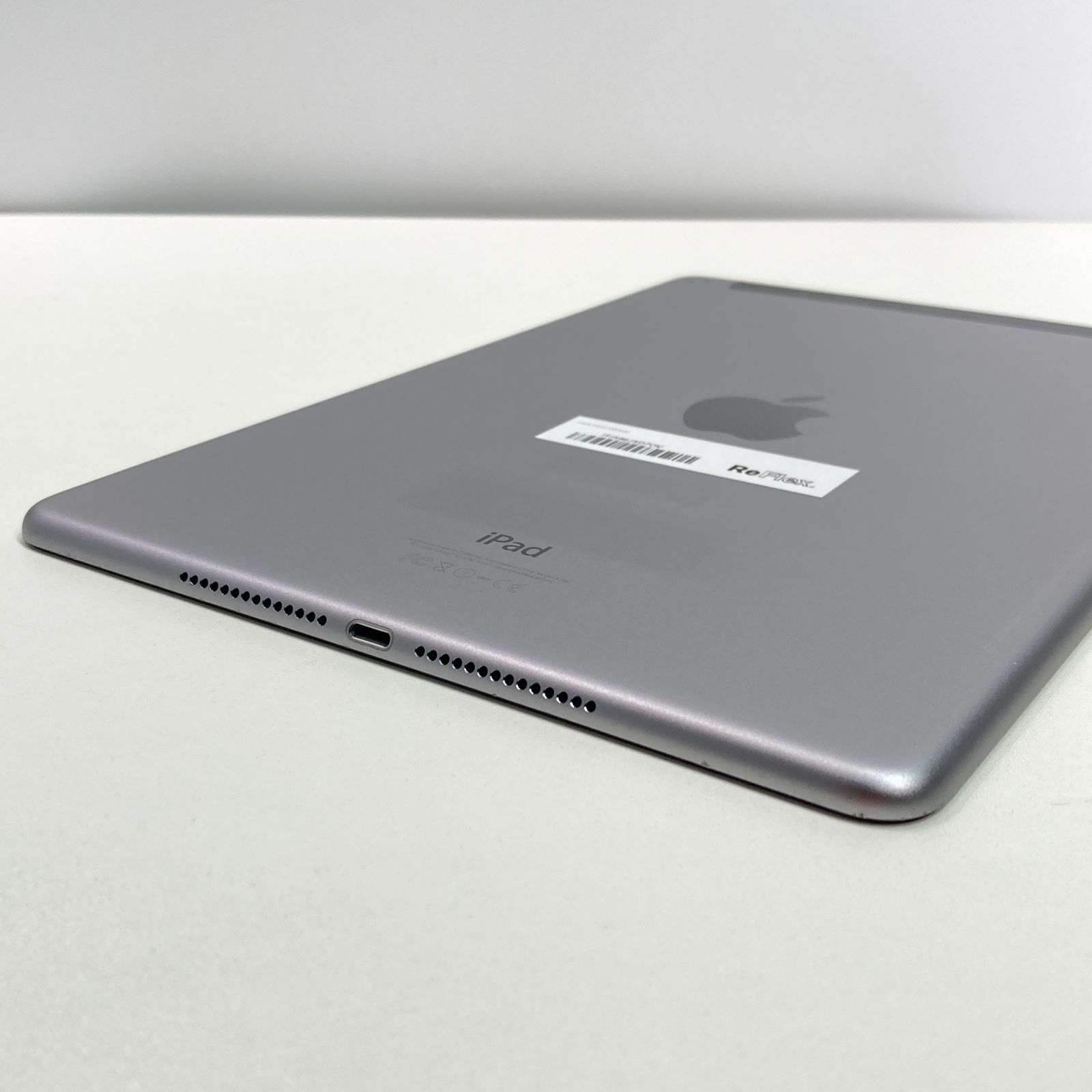 中古】Apple iPad Air 2 64GB スペースグレイ Wi-Fi+Cellular MGHX2J/A