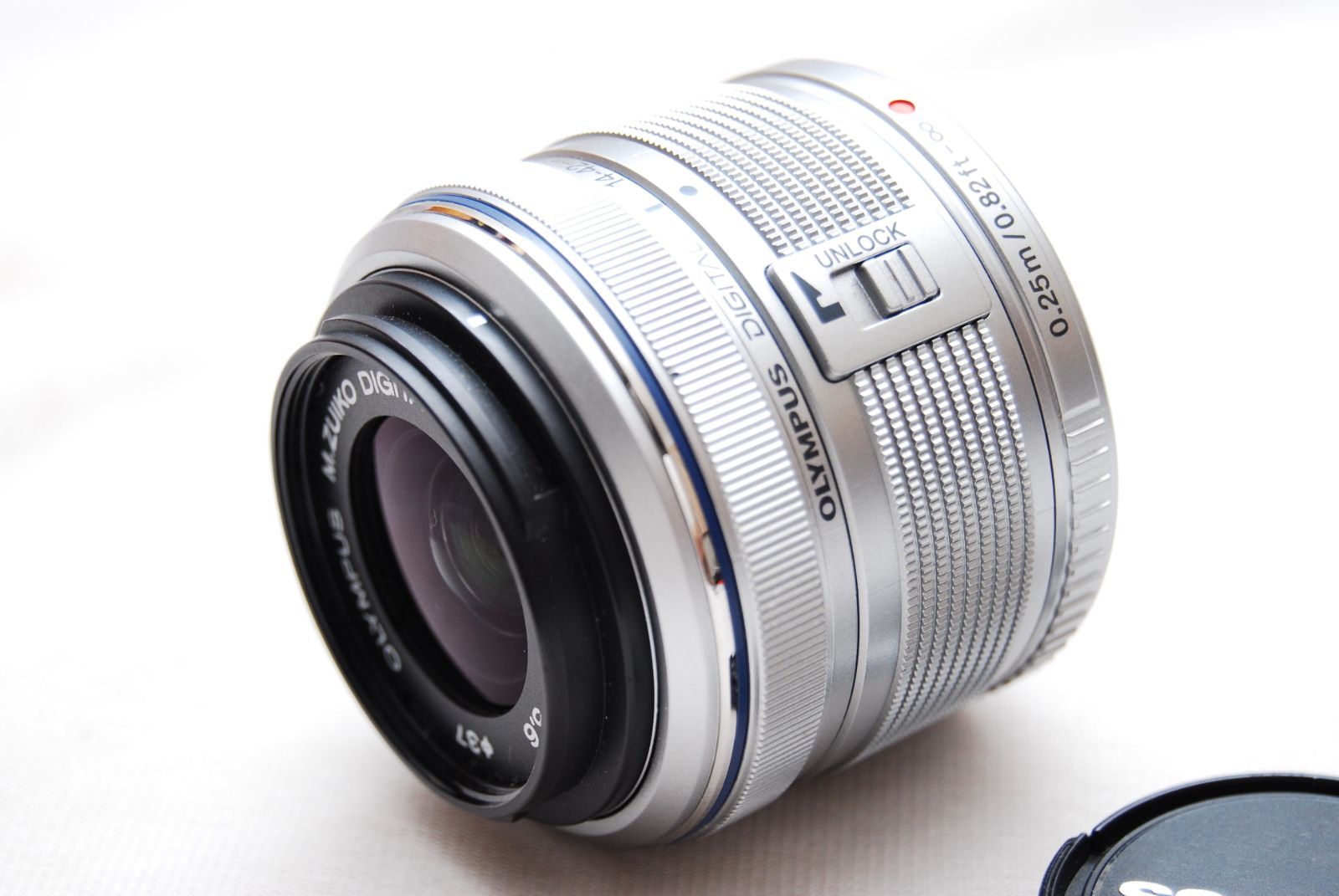☆美品 OLYMPUS 標準ズームレンズ M.ZUIKO DIGITAL 14-42mm F3.5-5.6