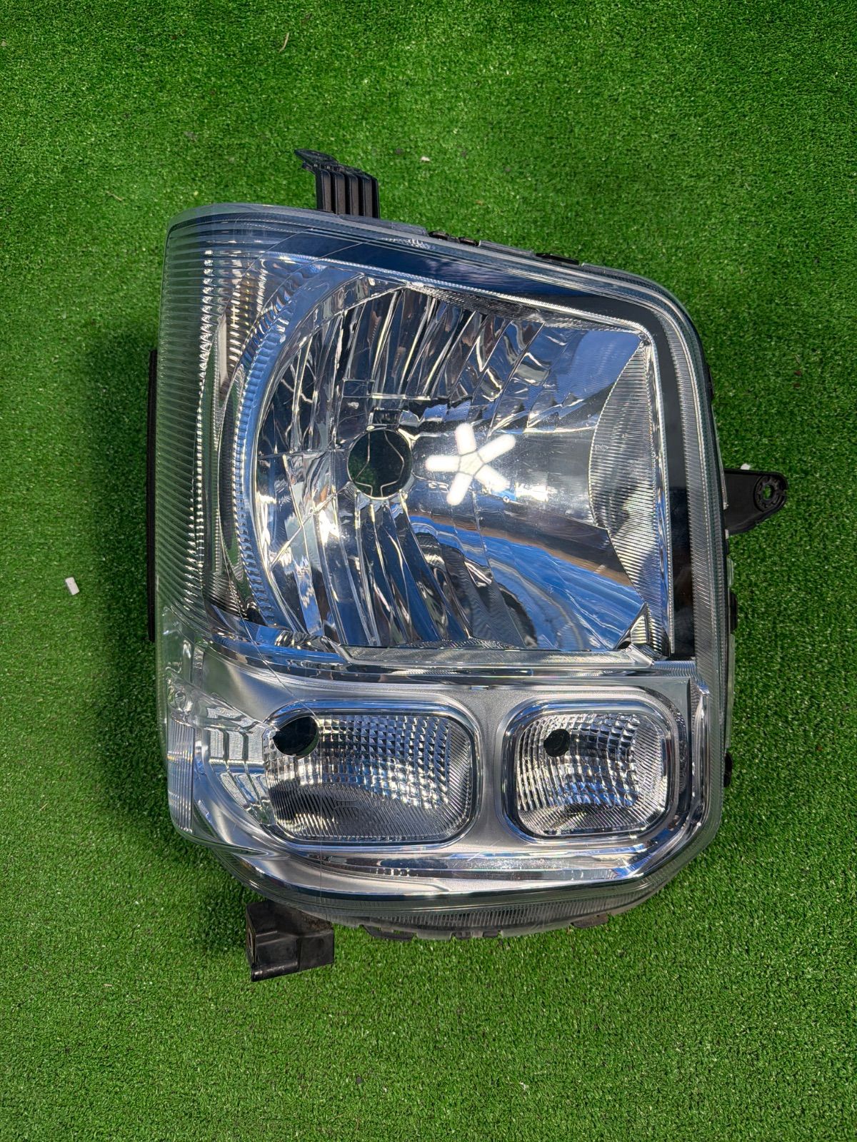 スズキ エブリィ DA17V 純正 右側 ヘッドライト LE14C6327 (2169